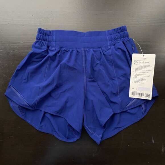 Lululemon Hotty Hot Low Rise Short 4" “Larkspur” NWT - Picture 1 of 4